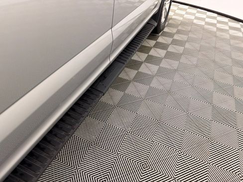 Used 2017 Ford F150 XLT w/ Trailer Tow Package image 24