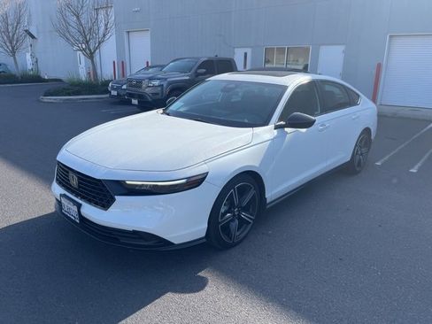 Used 2024 Honda Accord Sport image 1