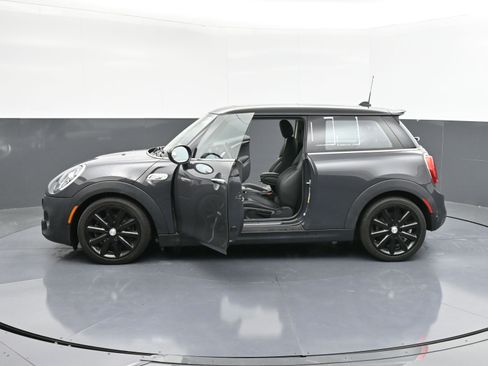 Used 2021 MINI Cooper S w/ 6.5" Touchscreen Package image 43