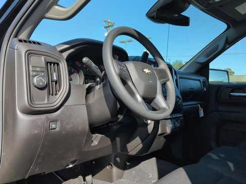 New 2026 Chevrolet Silverado 1500 Custom RWD image 8