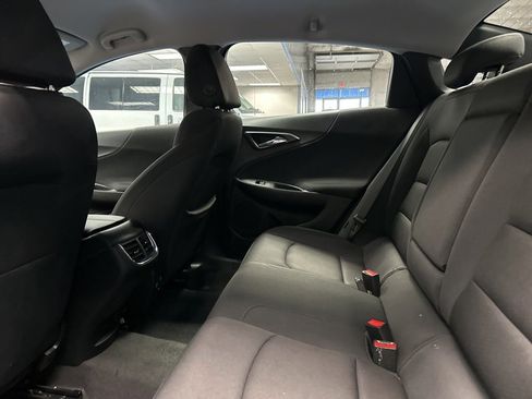 Certified 2025 Chevrolet Malibu LT image 17