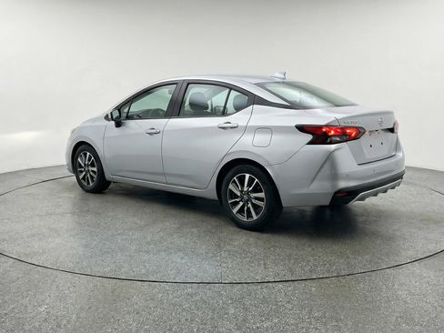 Used 2025 Nissan Versa SV image 6