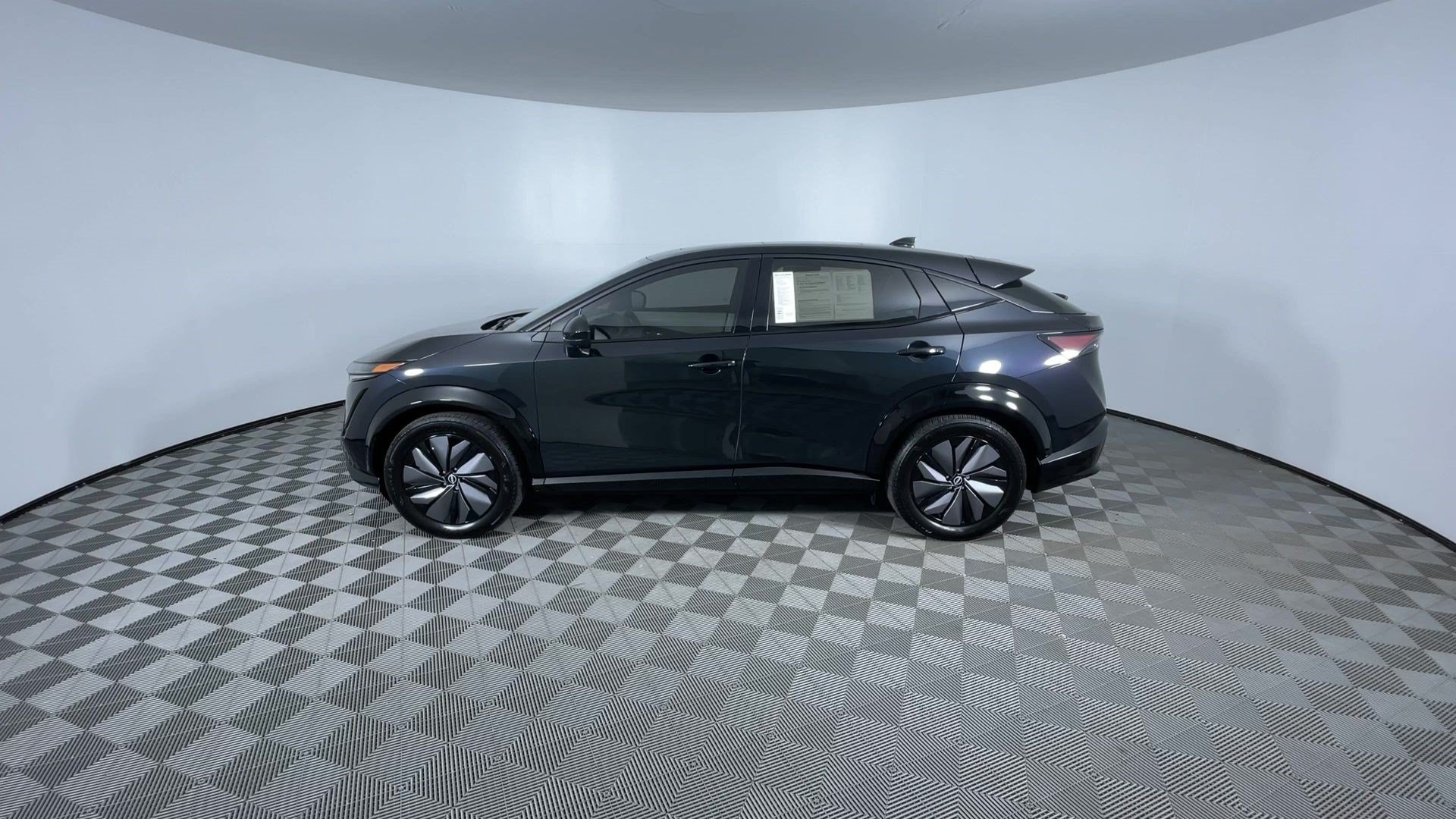 Certified 2024 Nissan Ariya AWD image 5