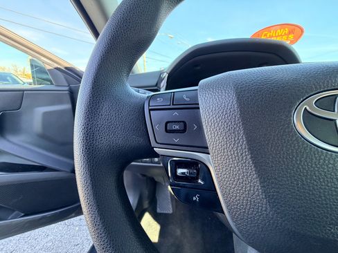 Used 2025 Toyota Camry LE image 20