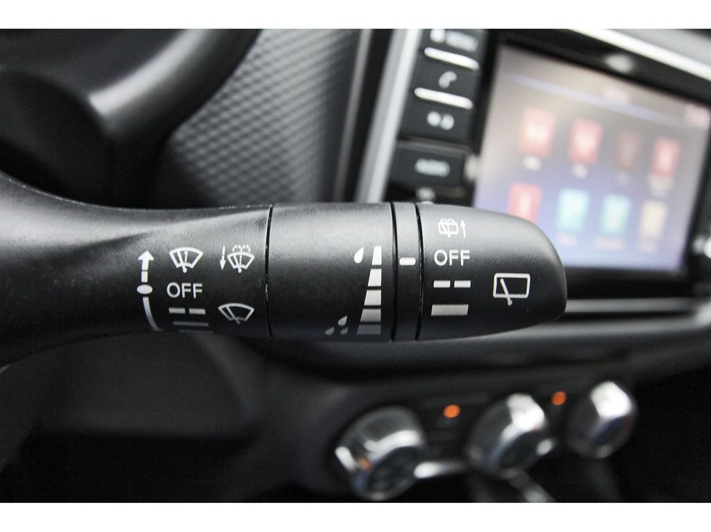 Used 2025 Nissan Kicks Play S FWD image 16