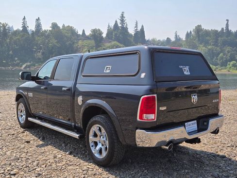 Used 2015 RAM 1500 Laramie w/ Convenience Group AWD/4WD image 11