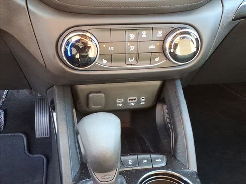 Used 2023 Chevrolet TrailBlazer LT image 21