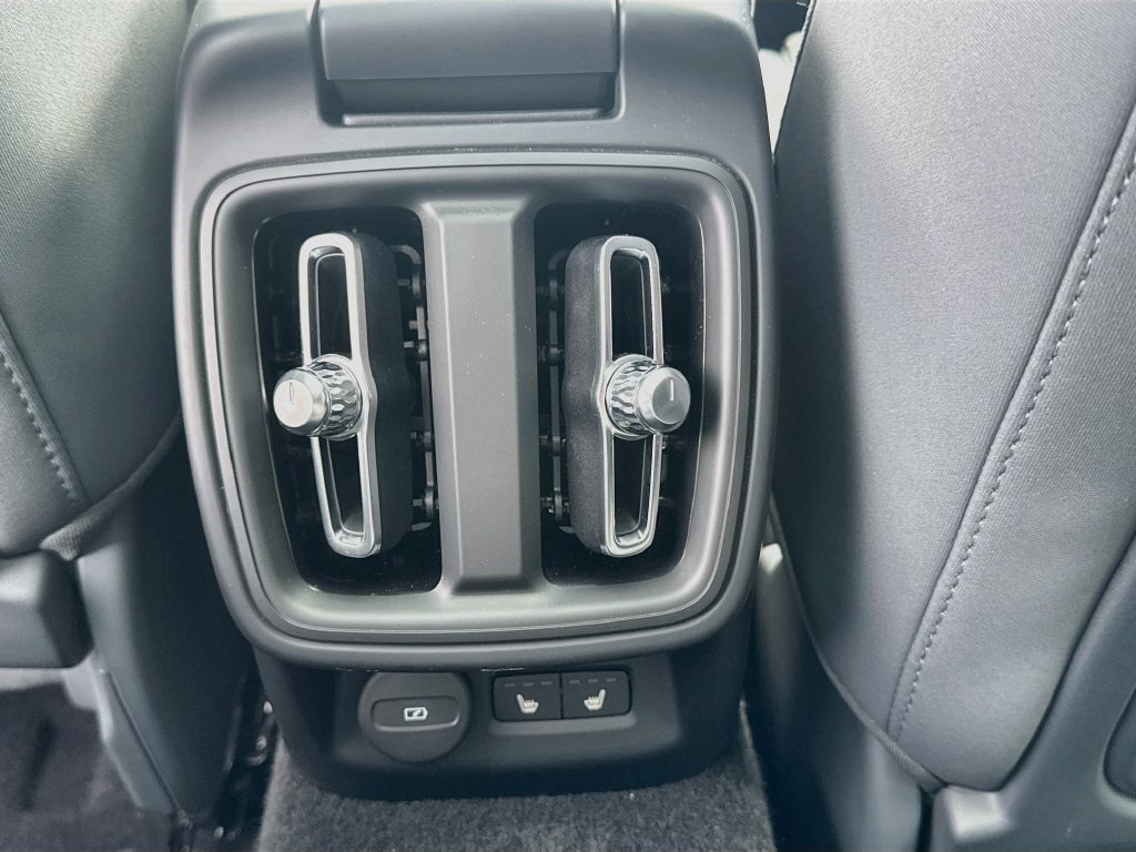 Used 2024 Polestar Polestar 2 AWD/4WD image 29