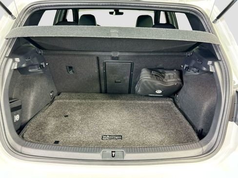 Used 2019 Volkswagen Golf R 4-Door image 27