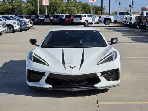 Used 2021 Chevrolet Corvette Stingray Coupe w/ Z51 Performance Package RWD image 2