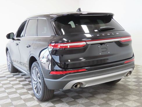 Used 2023 Lincoln Corsair Reserve FWD image 3
