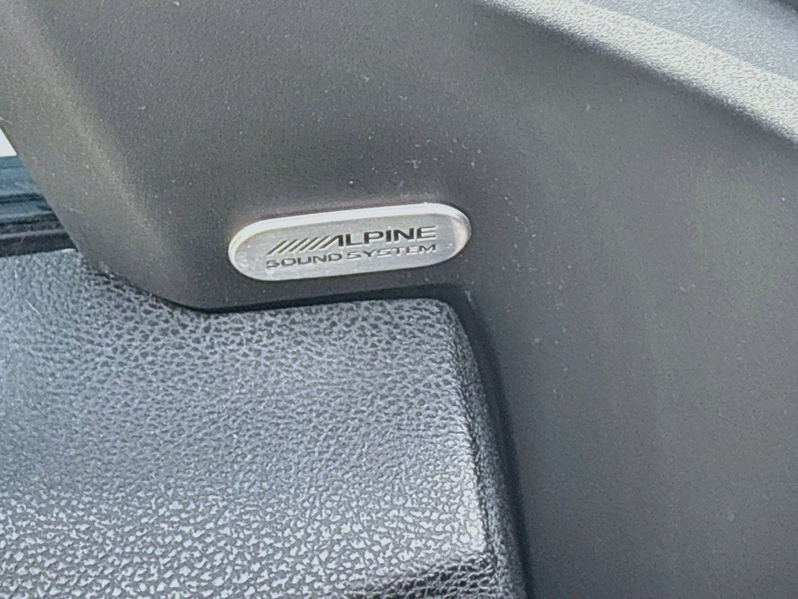 Used 2022 Dodge Charger Scat Pack RWD image 18