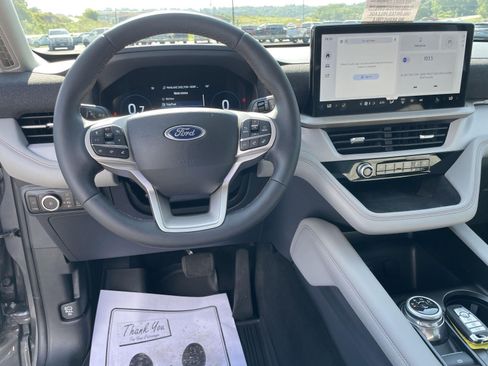 New 2026 Ford Explorer Active w/ Active Comfort Package AWD/4WD image 23