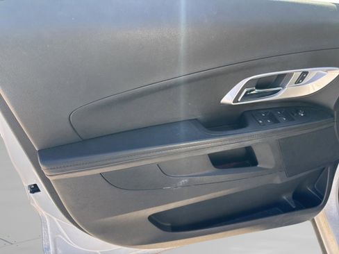 Used 2016 Chevrolet Equinox LT w/ Convenience Package image 21