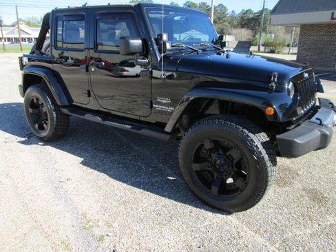 Used 2011 Jeep Wrangler Unlimited Sahara w/ Trailer Tow Group image 51