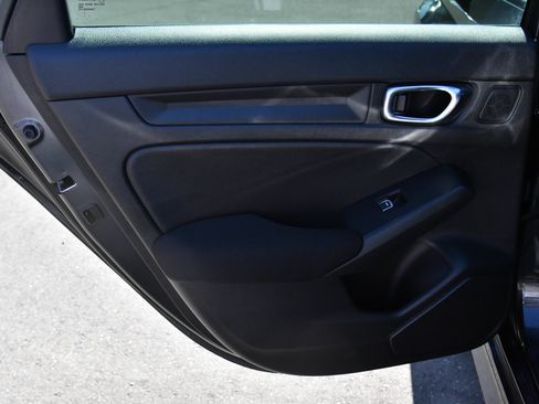 Used 2025 Honda Civic Sport image 33