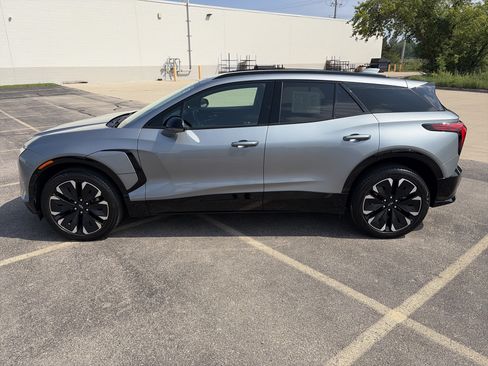 Used 2025 Chevrolet Blazer EV RS AWD/4WD image 3
