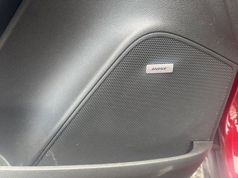 Used 2019 Chevrolet Trax LT w/ Sun & Sound Package image 22