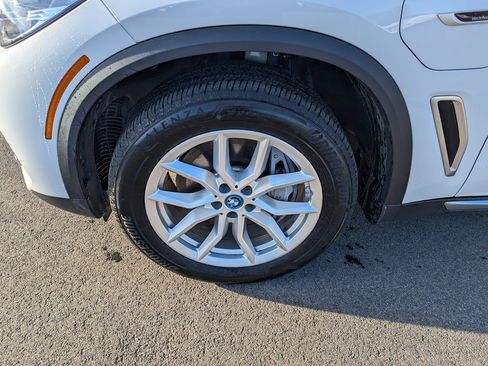 Used 2022 BMW X5 xDrive45e w/ Luxury Seating Package image 12