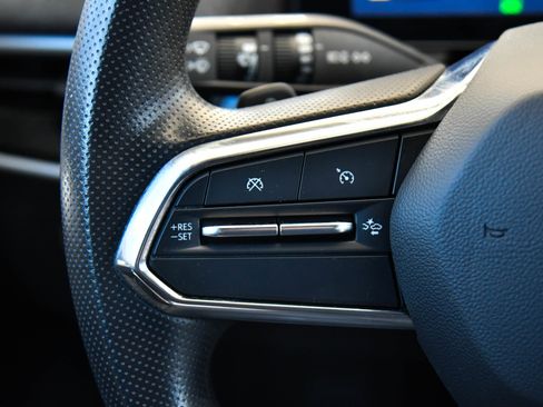 Used 2024 Honda Prologue EX image 34