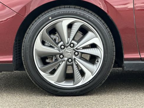 Certified 2018 Honda Clarity Touring image 32