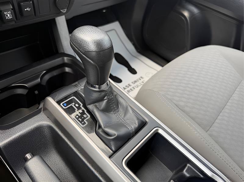 Used 2020 Toyota Tacoma SR5 AWD/4WD image 54