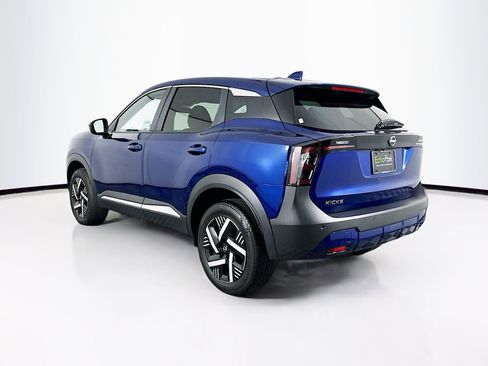 Used 2025 Nissan Kicks SV image 5