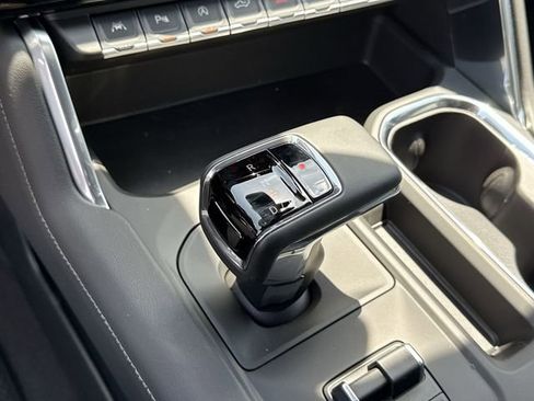 New 2026 GMC Sierra 1500 Denali AWD/4WD image 13