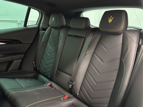 Used 2023 Maserati Grecale Modena AWD/4WD image 16