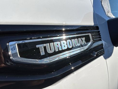 New 2026 GMC Sierra 1500 Elevation image 9