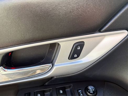 Used 2017 GMC Terrain SLT w/ Open Road Package image 51