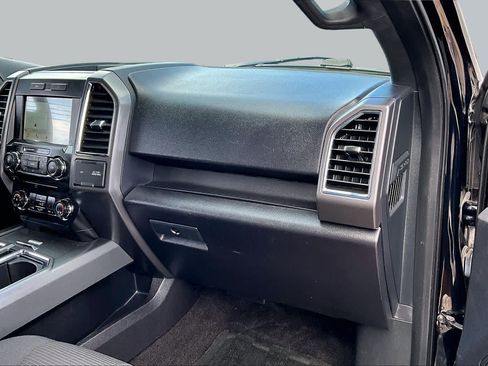 Used 2016 Ford F150 XLT w/ Equipment Group 302A Luxury RWD image 18