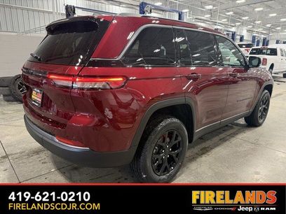 New 2026 Jeep Grand Cherokee Laredo