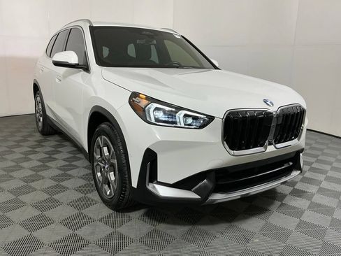 Certified 2023 BMW X1 xDrive28i w/ Premium Package AWD/4WD image 4