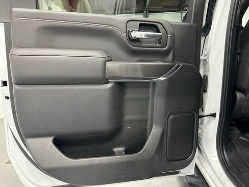 Used 2022 GMC Sierra 2500 AT4 image 42