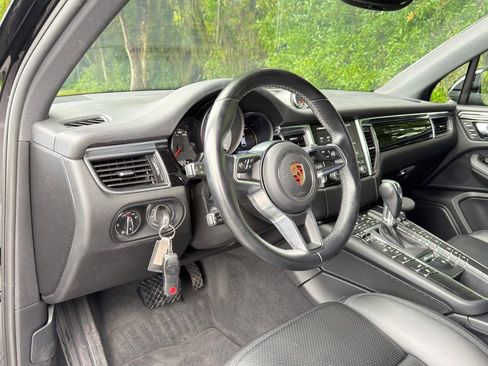 Used 2018 Porsche Macan S AWD/4WD image 4