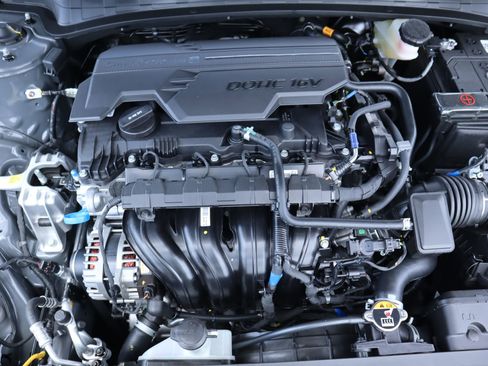 New 2026 Hyundai Elantra Limited FWD image 21