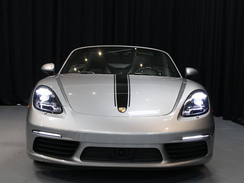Used 2024 Porsche 718 Boxster image 10