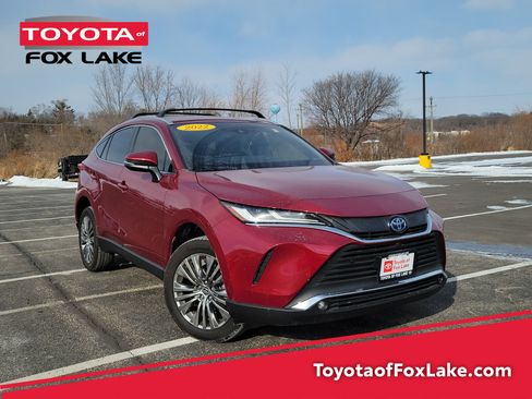 Used 2022 Toyota Venza Limited image 1