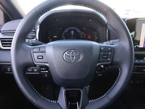 New 2026 Toyota Camry SE image 10