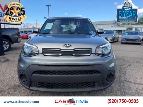 Used 2019 Kia Soul FWD image 2