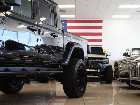 Used 2021 Jeep Gladiator Sport AWD/4WD image 11