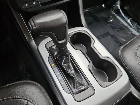 Used 2019 Chevrolet Colorado LT w/ Redline Special Edition AWD/4WD image 11