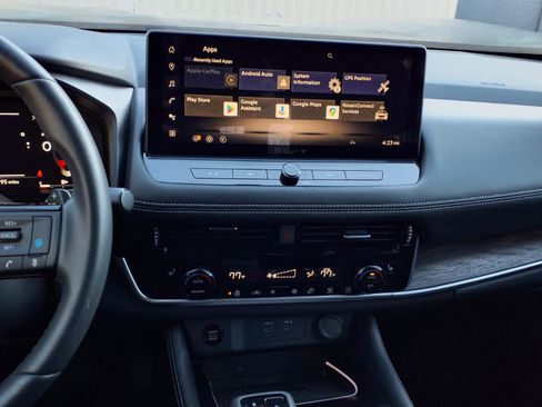 Used 2024 Nissan Rogue Platinum image 15