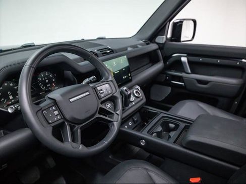 Used 2024 Land Rover Defender 130 Outbound image 18