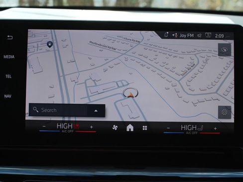 New 2026 BMW X1 xDrive28i w/ Technology Package image 19