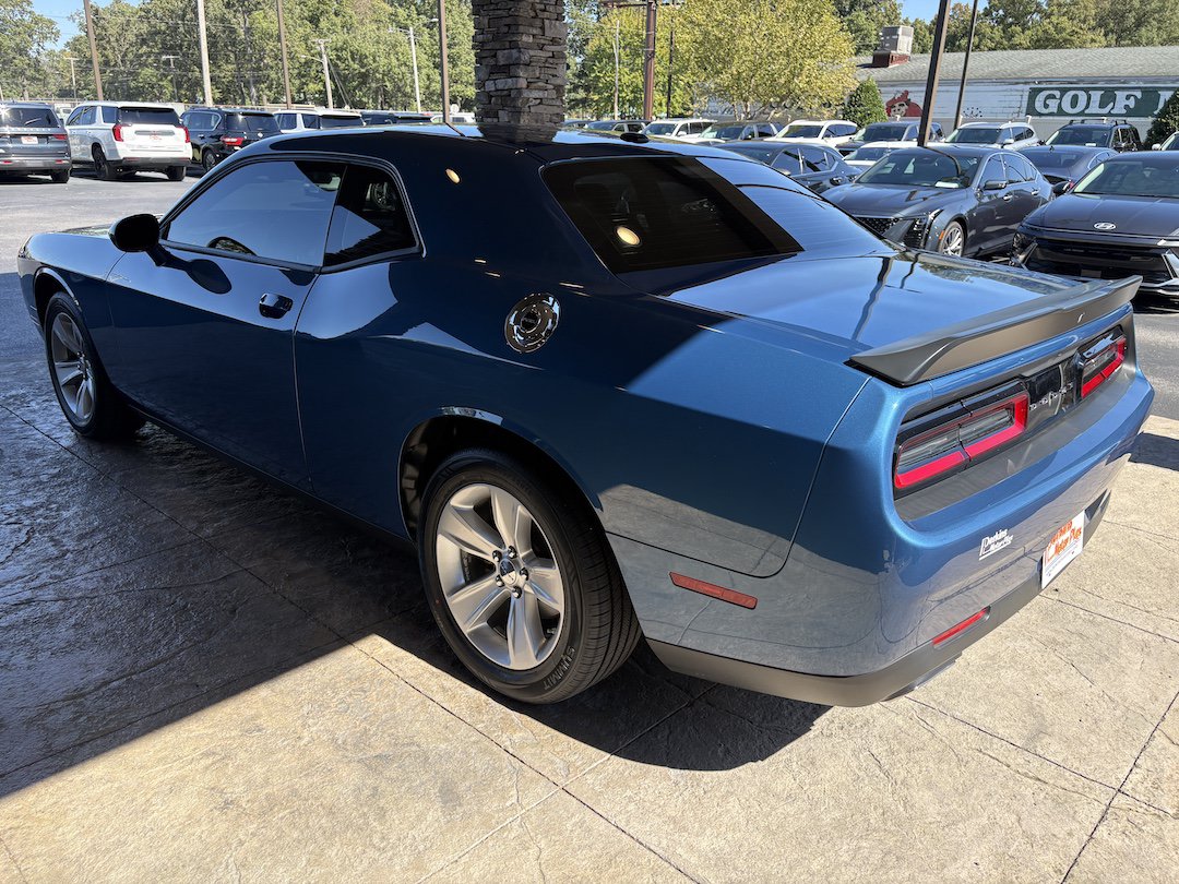 Used 2023 Dodge Challenger SXT RWD image 8