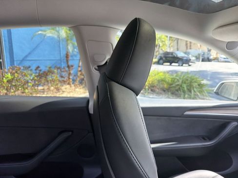 Used 2023 Tesla Model Y Long Range image 16