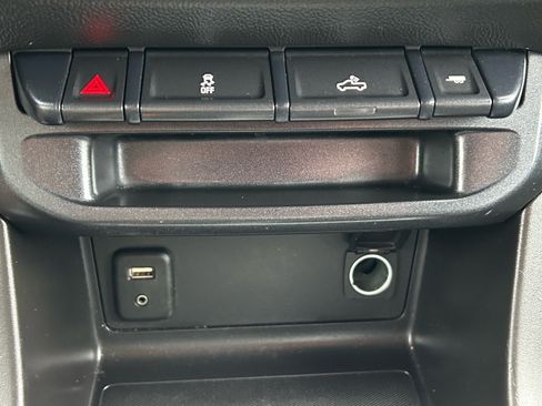 Used 2018 Chevrolet Colorado LT w/ LT Convenience Package AWD/4WD image 24