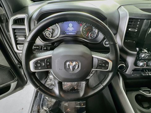 Used 2022 RAM 1500 Big Horn AWD/4WD image 11